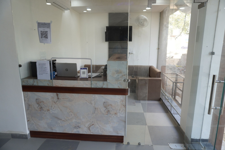 Others 5, Hotel Rajhans, Sikar