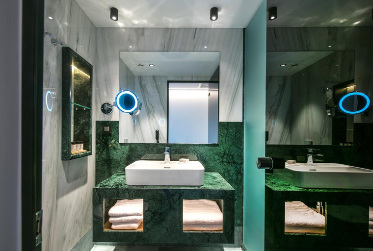 Bathroom 4, Dimargio Luxury Hotel & Spa, Crete
