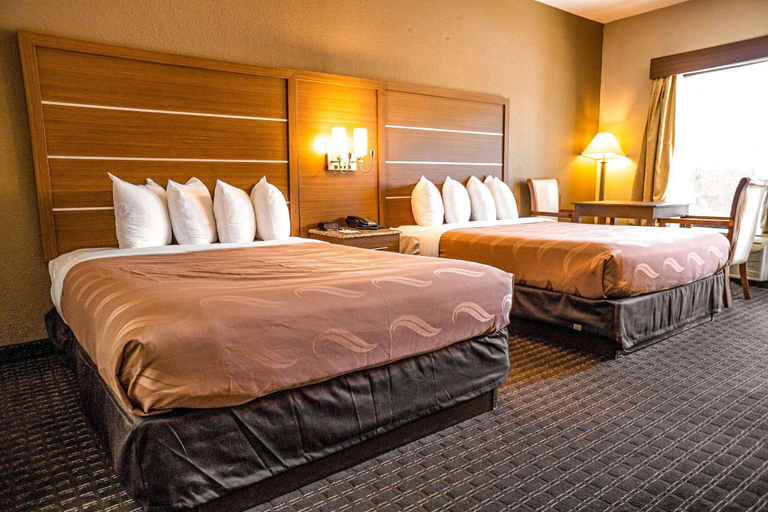 Bedroom 3, Quality Inn & Suites Near Six Flags - Austell, Douglas