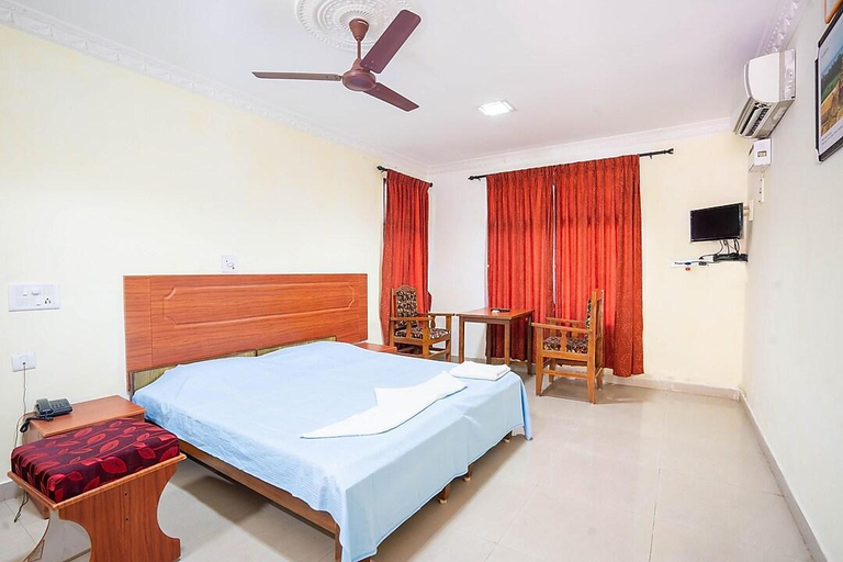 Bedroom 2, Hotel TamilNadu - Courtallam I , Tirunelveli