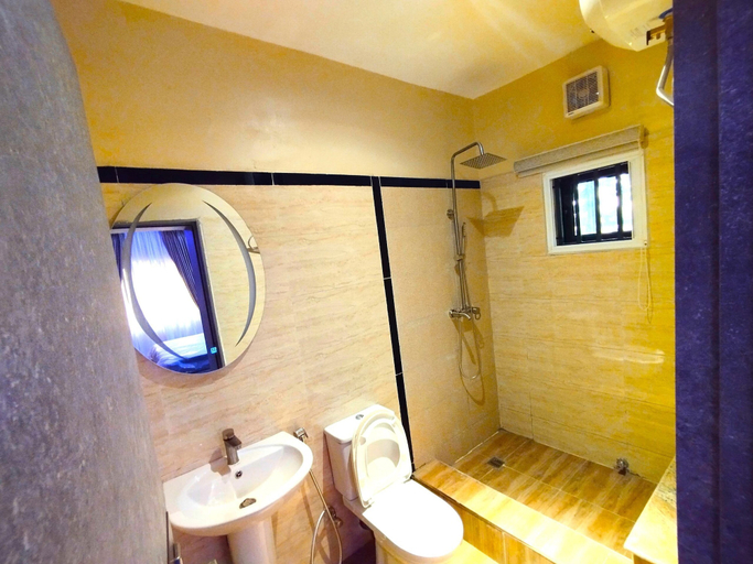 Bathroom, Exclusive Sweet Green Rendezvous Hotel, AbujaMun