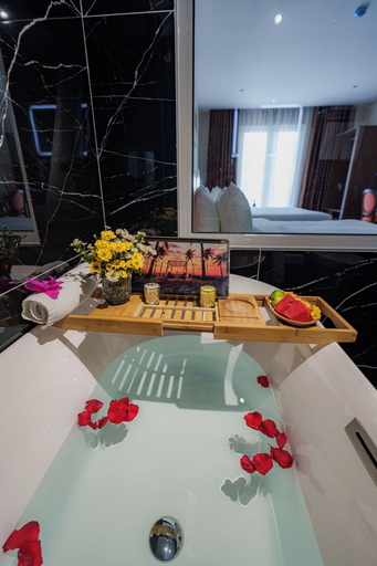 Food & Drinks 5, Salute Saigon Hotel and Spa, District 1
