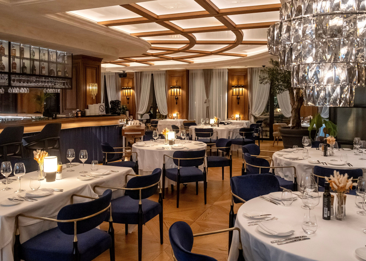 Food & Drinks 4, Porto Palace