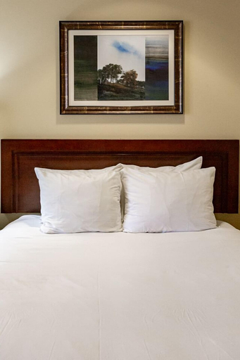 Bedroom 3, Jefferson Street Inn, Marathon