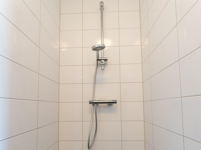 Bathroom 3, Seaside Comfort Near Scherpenisse, Tholen