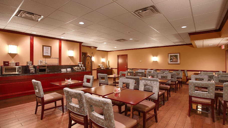 Food & Drinks 5, Spark by Hilton Lockport, Niagara