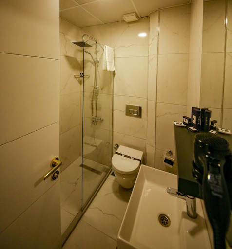 Bathroom 5, Alkan Palace Hotel, Keşan