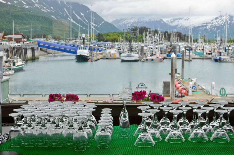 Food & Drinks 5, Best Western Valdez Harbor Inn, Valdez-Cordova