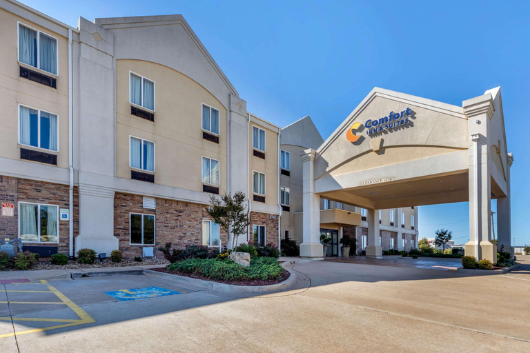 Exterior & Views 2, Comfort Inn & Suites Perry I-35, Noble
