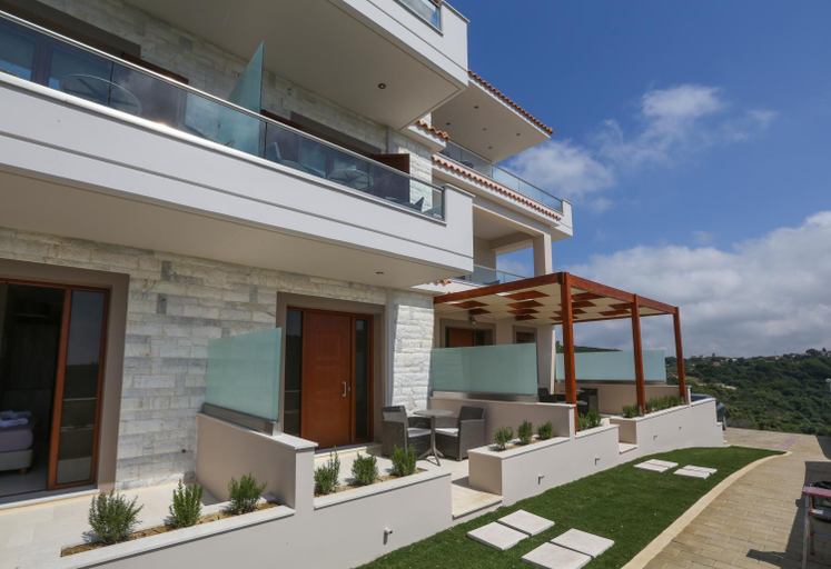 Others 4, Petani Resort, Ionian Islands