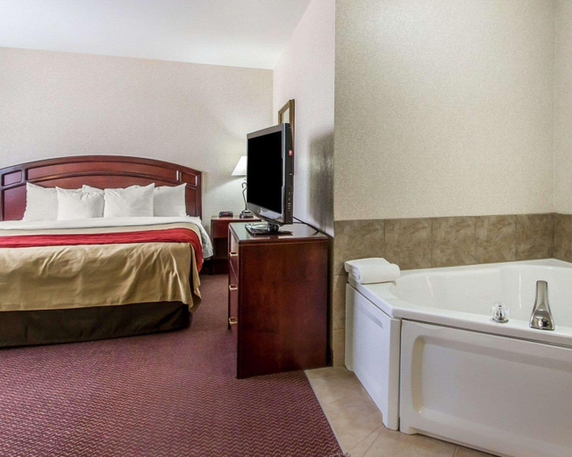 Bedroom 4, Quality Inn Suites Keokuk Area, Lee