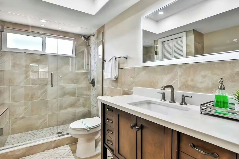 Others 5, Renovated 3BR Dog Friendly Pond View W/D, Manatee