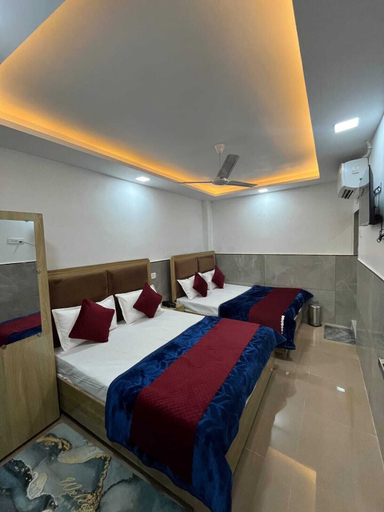 Bedroom 5, Hotel Sheeri Inn, Faizabad