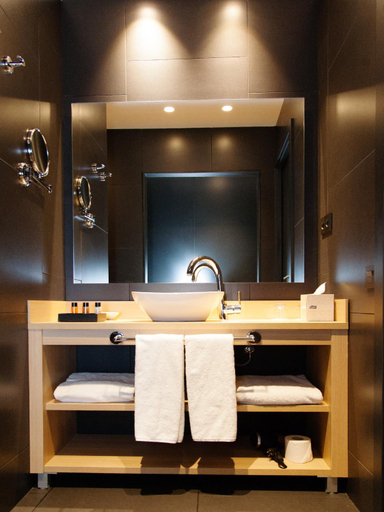 Bathroom 4, Hotel Ambit Barcelona, Barcelona