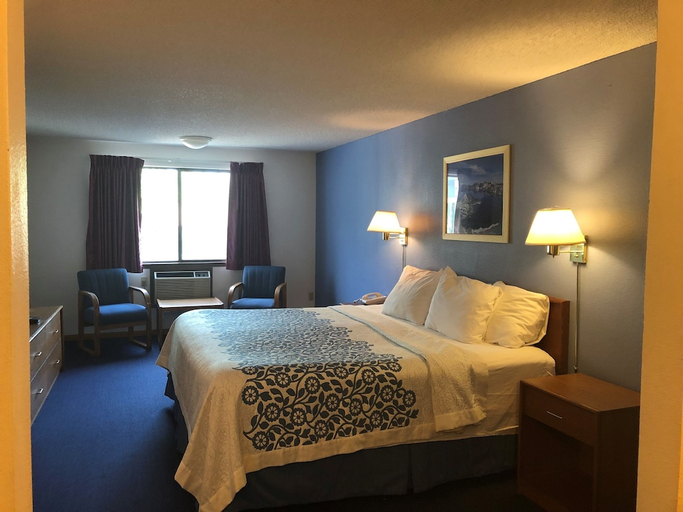 Bedroom 2, Days Inn Corvallis, Benton