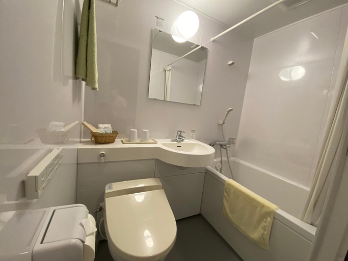 Bathroom 2, Camellia Inn Yukitsubaki, Kanazawa
