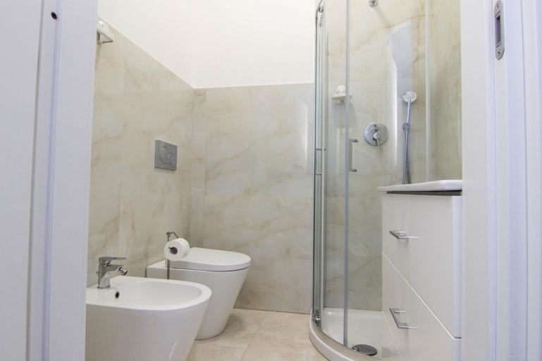 Bathroom 2, B&B corso Italia, Pisa