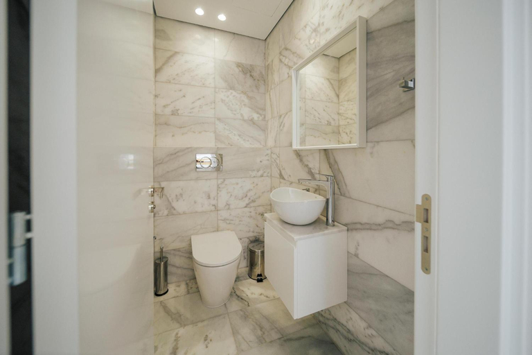 Bathroom 3, Oasis Villa 6