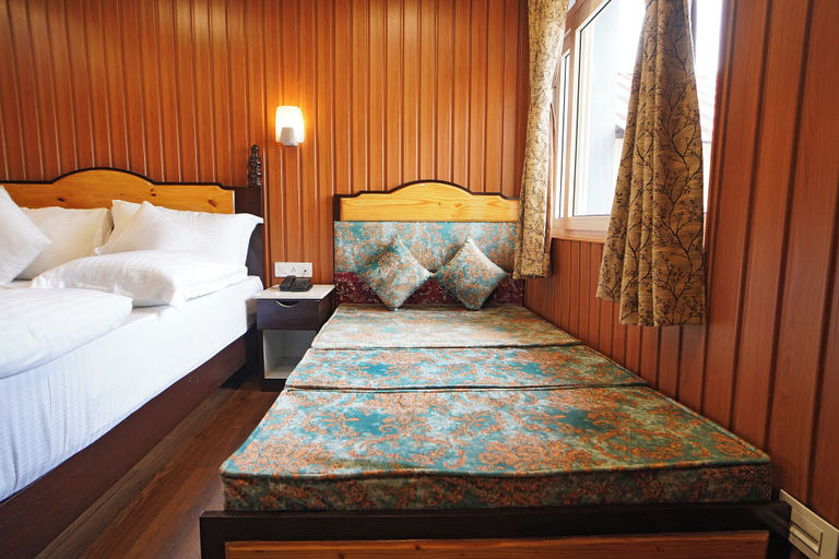 Bedroom 2, Sher Bengal Darjeeling, Darjiling