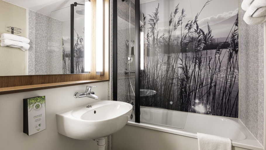 Bathroom 4, Campanile NATURE - Aix Les Bains, Savoie