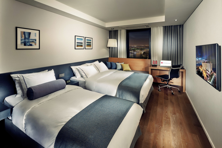 Bedroom 3, Ramada by Wyndham Gunsan, Gunsan