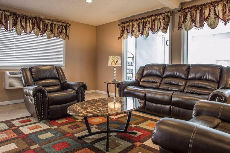 Public Area 2, Quality Inn & Suites West Bend, Washington