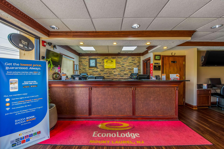 Public Area 3, Econo Lodge Mount Laurel Area, Burlington