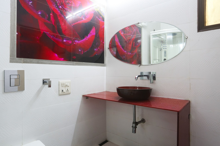 Bathroom 4, Swastik residency PaschimVihar by twamev, Delhi