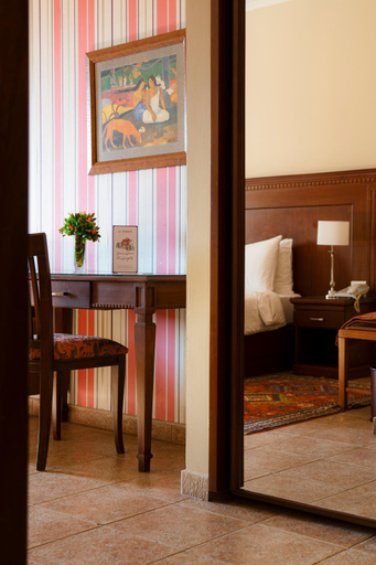 Bedroom 2, Le Cedrus Hotel, Bcharre