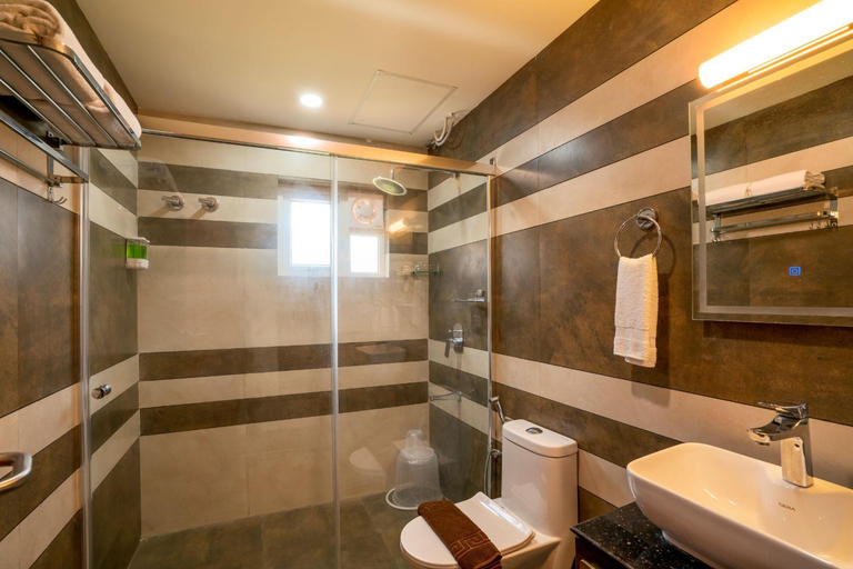 Bathroom 4, Kumbanad Heritage Hotel, Pathanamthitta