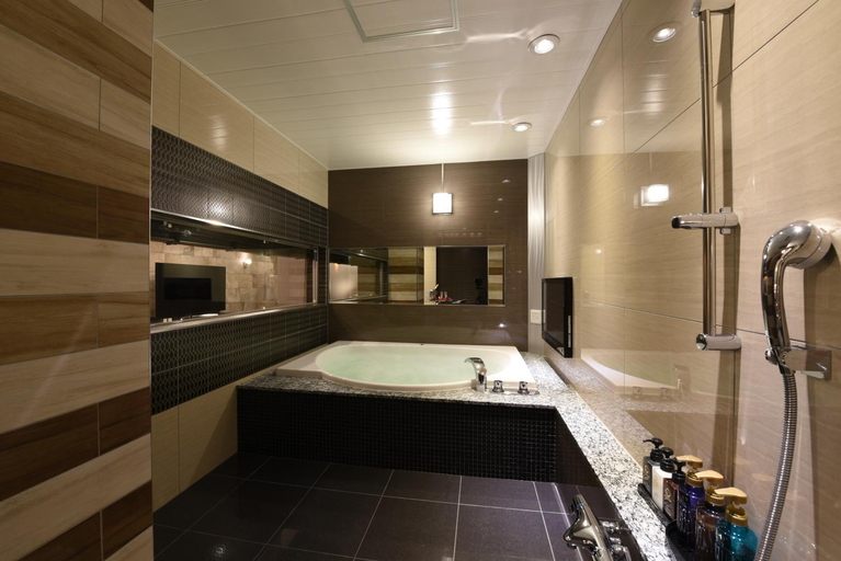 Others 4, STAR RESORT Hers, Sagamihara