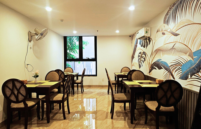 Food & Drinks 4, Swan Boutique Hotel, District 2