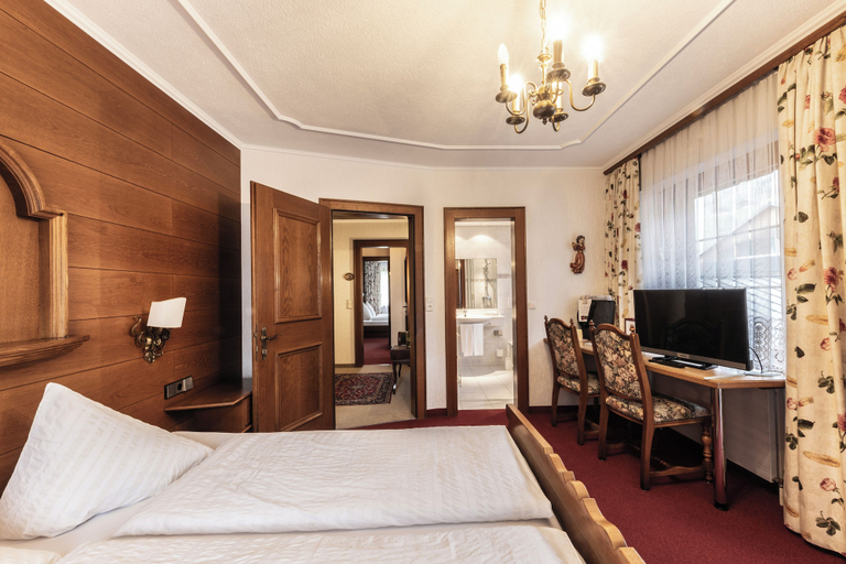 Bedroom 3, Hotel Elisabeth, Bregenz