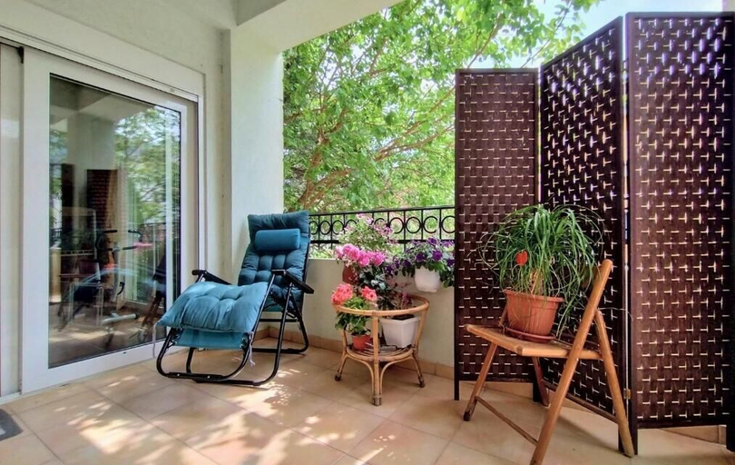 Others 5, Club House Apartment with Garden and Pool
