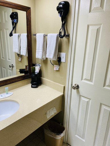 Bathroom 4, Super 8 by Wyndham New Iberia, Iberia
