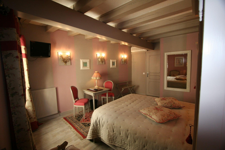 Bedroom 2, Hotel Saint Pierre, Maine-et-Loire