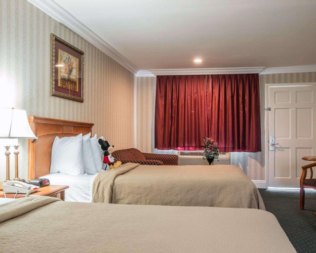Bedroom 3, Quality Inn and Suites Anaheim Maingate, Orange