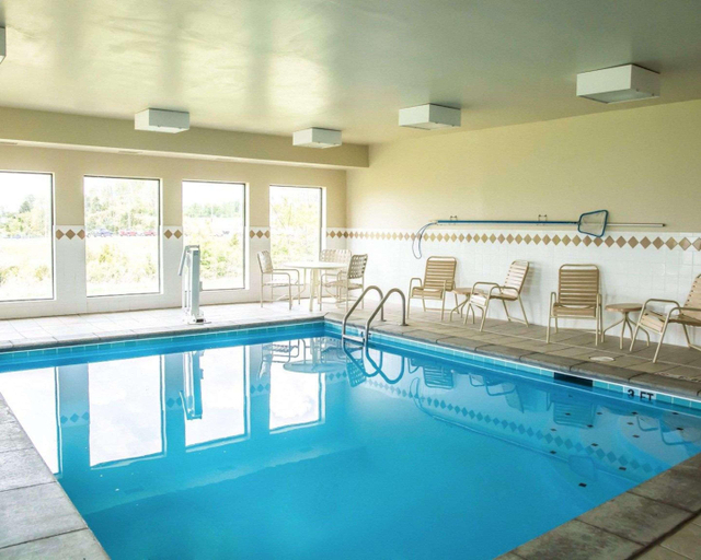 Sport & Beauty 2, Quality Inn Springboro West, Warren