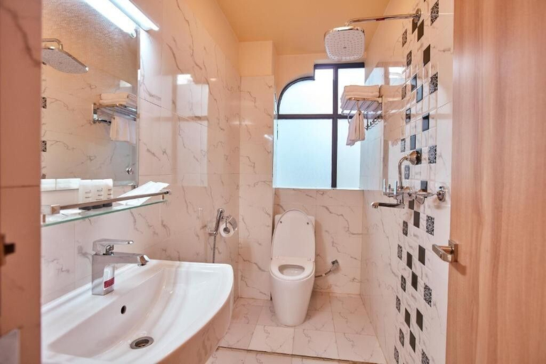 Bathroom 3, The Samrat Palace, Bagmati