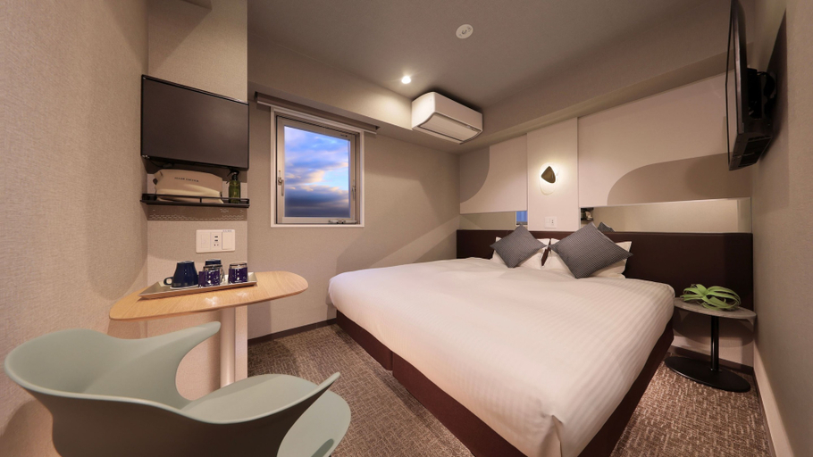 Bedroom 4, Tennoji Crystal Hotel, Osaka