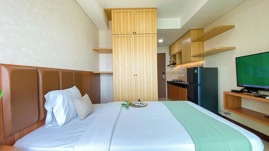 Bedroom 3, Relaxing and Homey Studio Apartment at B Residence, Tangerang Selatan