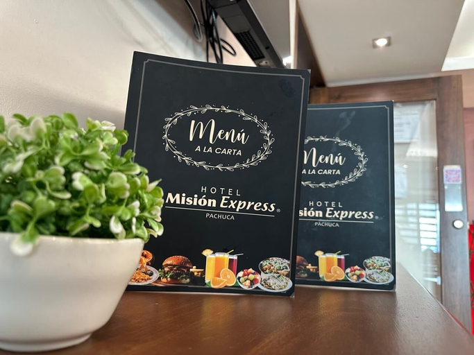 Food & Drinks 5, Hotel Misión Express Pachuca, San Agustín Tlaxiaca