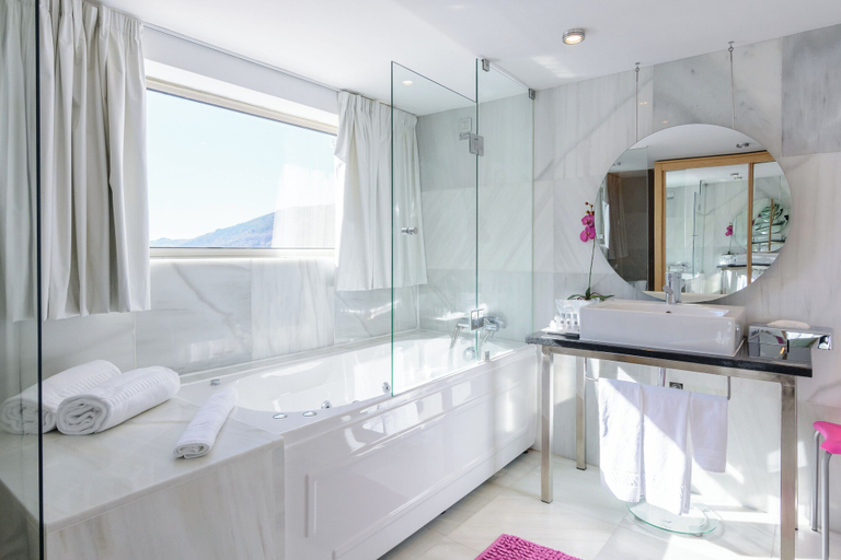 Bathroom 4, Hotel dos Carqueijais, Covilhã