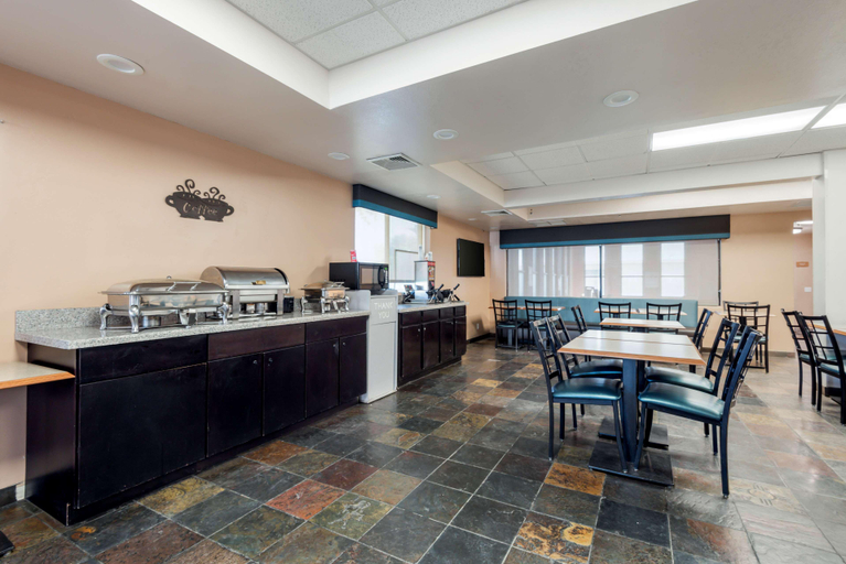 Food & Drinks 5, Best Western Turquoise Inn & Suites, Montezuma