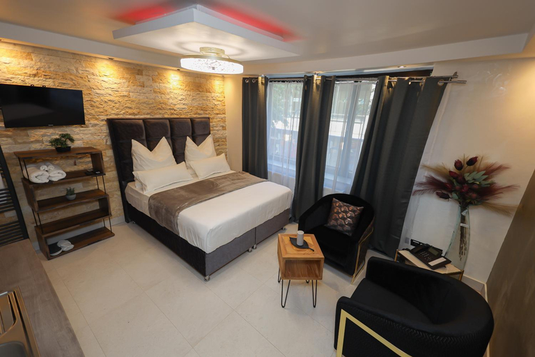 Bedroom 2, Suites Aix la Chapelle, Exclusive Apartments, Wellness and more, Aachen City, Städteregion Aachen