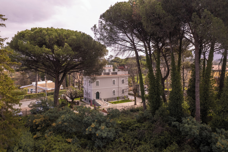 Exterior & Views 2, Villa Madre Suites e Private Spa, Roma