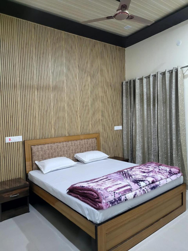5, Hotel Surat Palace, Wardha