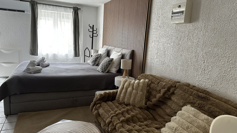 Bedroom 3, Domaine Blue Garden, Vosges