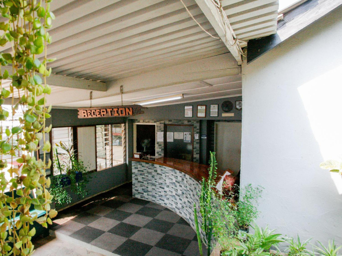 Exterior & Views, Cutty Sark Hotel, Kariba