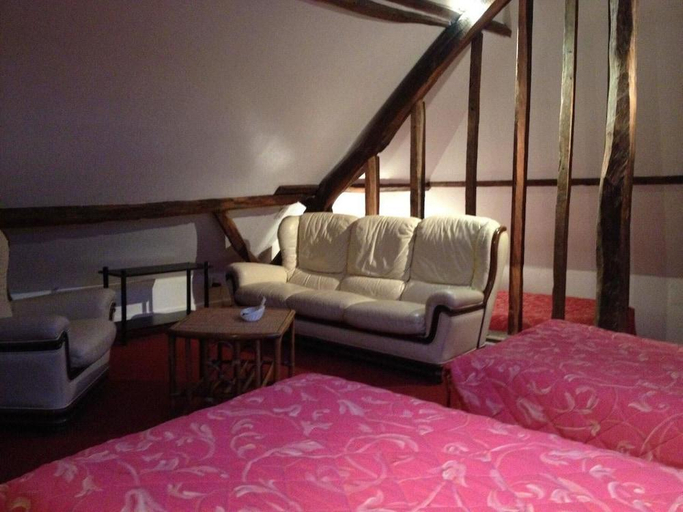 Bedroom 2, Hotel les Paturelles, Nord
